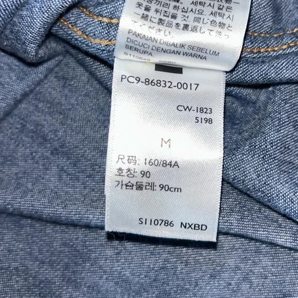 Levi’s Women’s Blue Denim Pearl Snap Iconic Western Shirt Modern Fit Size M - Picture 8 of 8